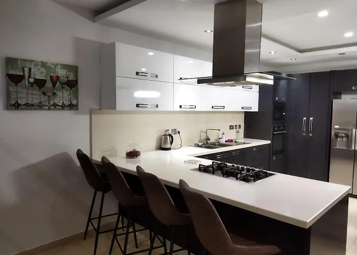 Duplex Penthouse With Swimming Pool 아파트