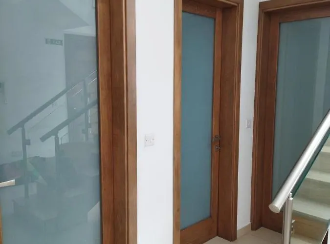 아파트 Duplex Penthouse With Swimming Pool *