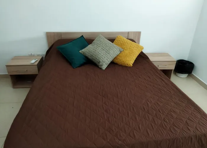 Duplex Penthouse With Swimming Pool 아파트