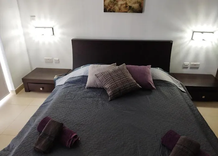 Duplex Penthouse With Swimming Pool * Xghajra